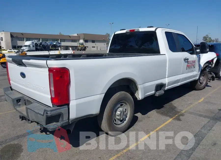 1FT7X2AA4PEC25354 Photo# 4