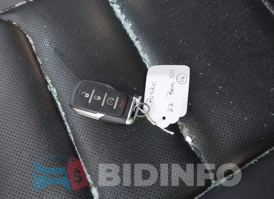 1C6SRFLTXNN338532 Photo# 11