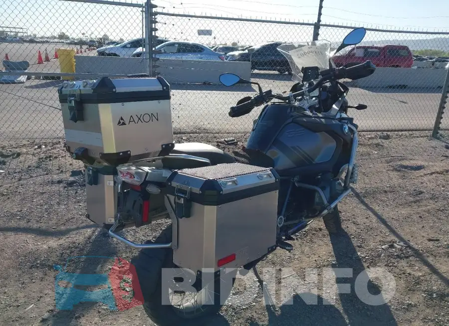 WB10M1308M6D61887 Photo# 4