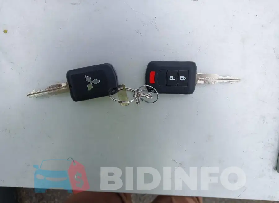 ML32F3FJ5LHF00952 Photo# 11
