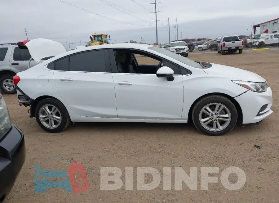 1G1BE5SM0J7183067 Photo# 14