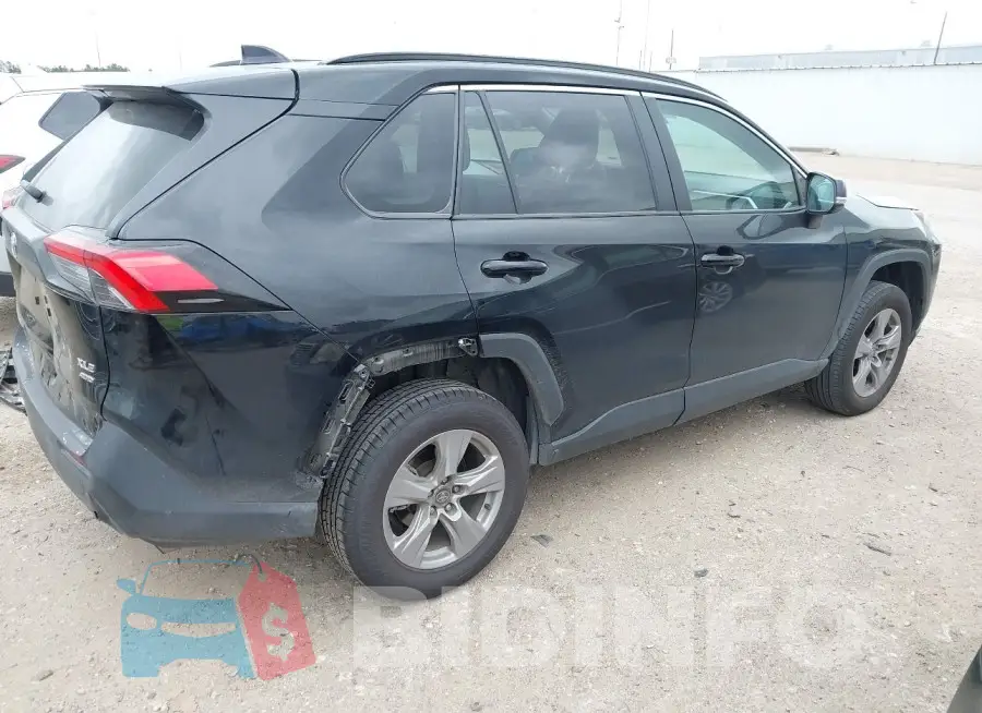 2T3P1RFV8RC440951 Photo# 4