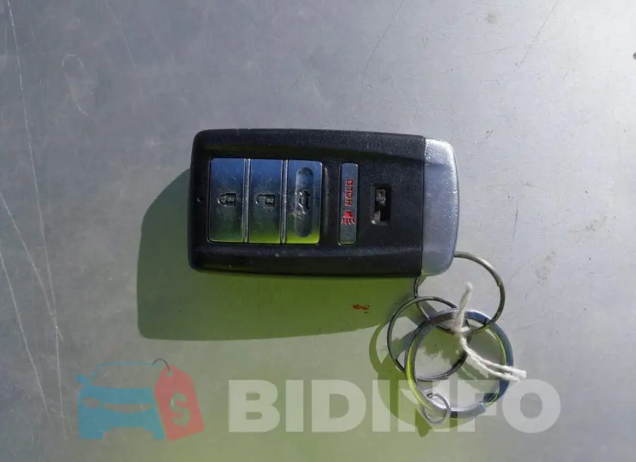 19UUB3F63JA004842 Photo# 11
