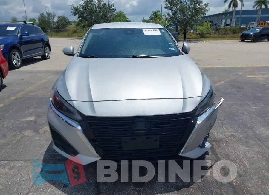 1N4BL4DVXPN306851 Photo# 11