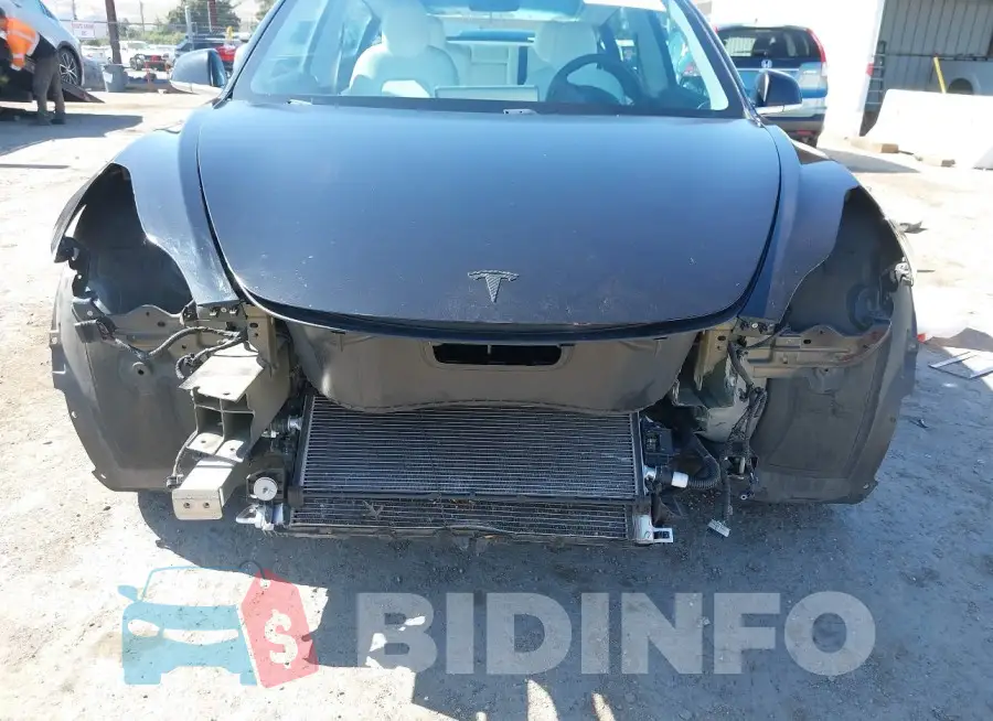 5YJ3E1EB9KF231742 Photo# 6