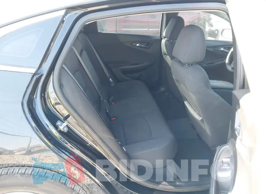 1G1ZD5ST4KF193228 Photo# 8