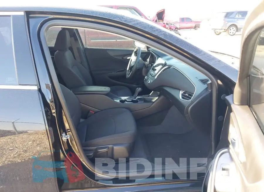 1G1ZD5ST4KF193228 Photo# 5
