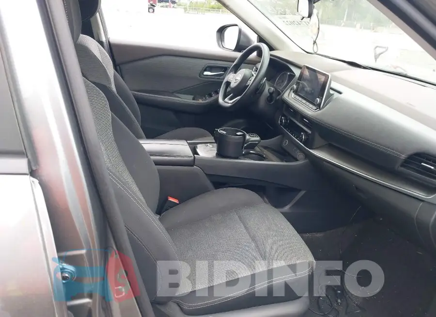 5N1BT3BA3PC818513 Photo# 5