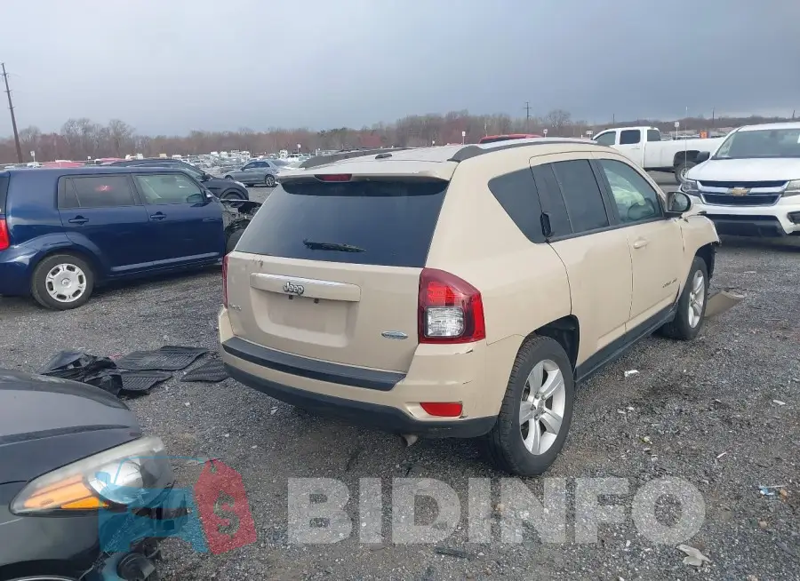 1C4NJDEB9HD208970 Photo# 4