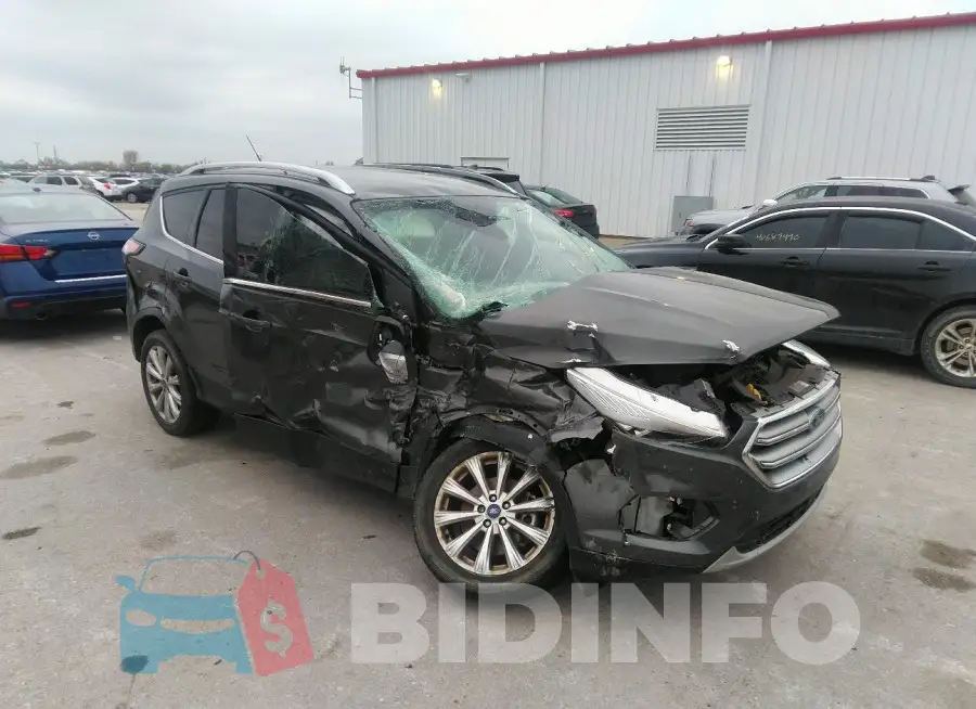 1FMCU9JD0HUD72607 Photo# 1