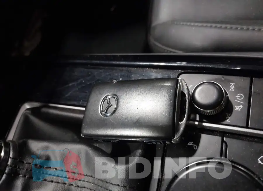 3MVDMBBM2SM755621 Photo# 11