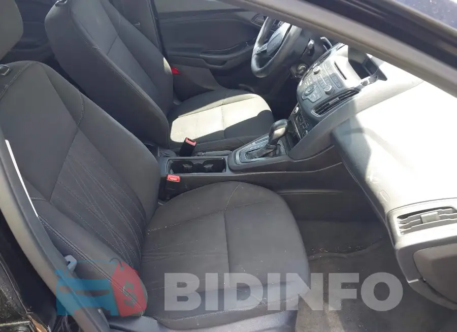 1FADP3E22GL215418 Photo# 5