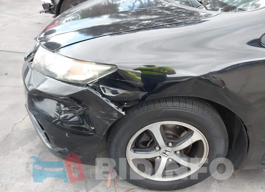 19XFB2F73FE208832 Photo# 6
