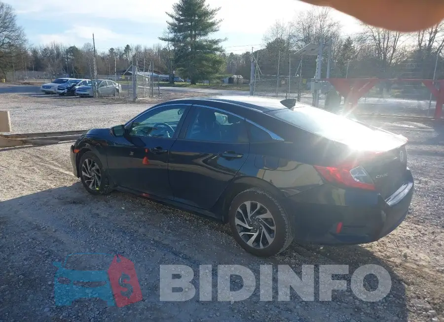 19XFC2F77HE052424 Photo# 3