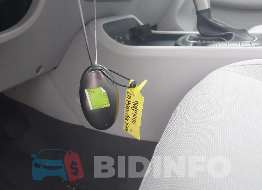 KM8HB3AB9SU186756 Photo# 11