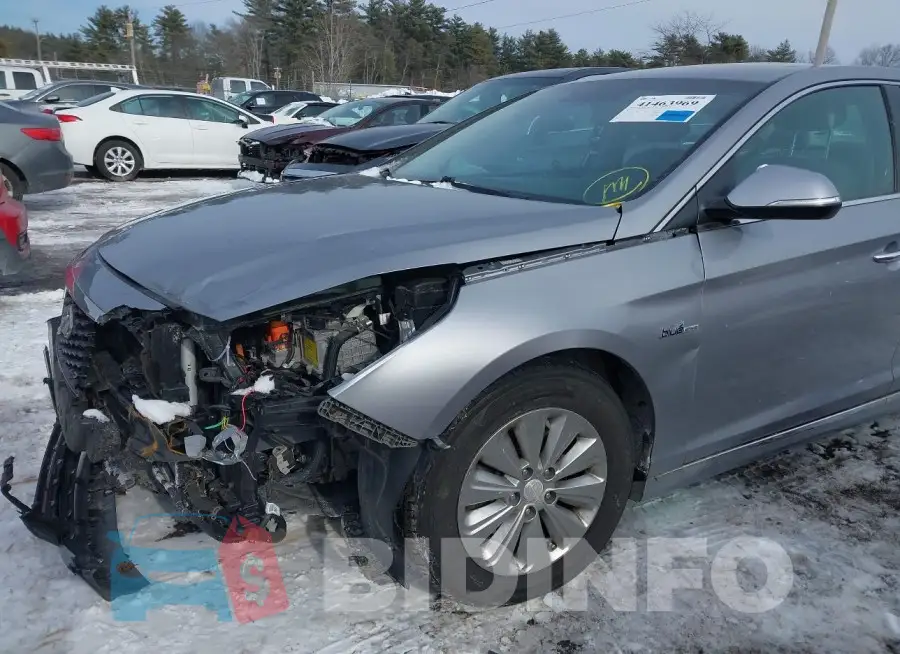 KMHE24L11GA036436 Photo# 16
