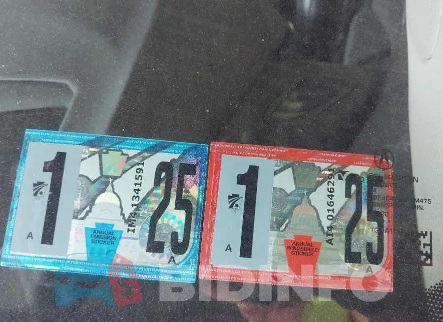 19UUB5F61MA005696 Photo# 19