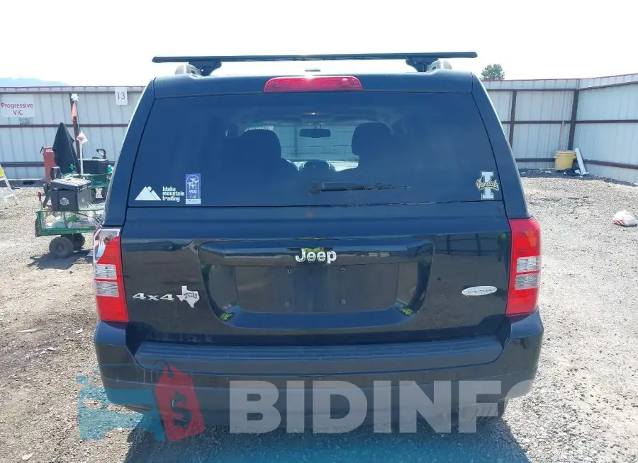 1C4NJRFB5GD718548 Photo# 16
