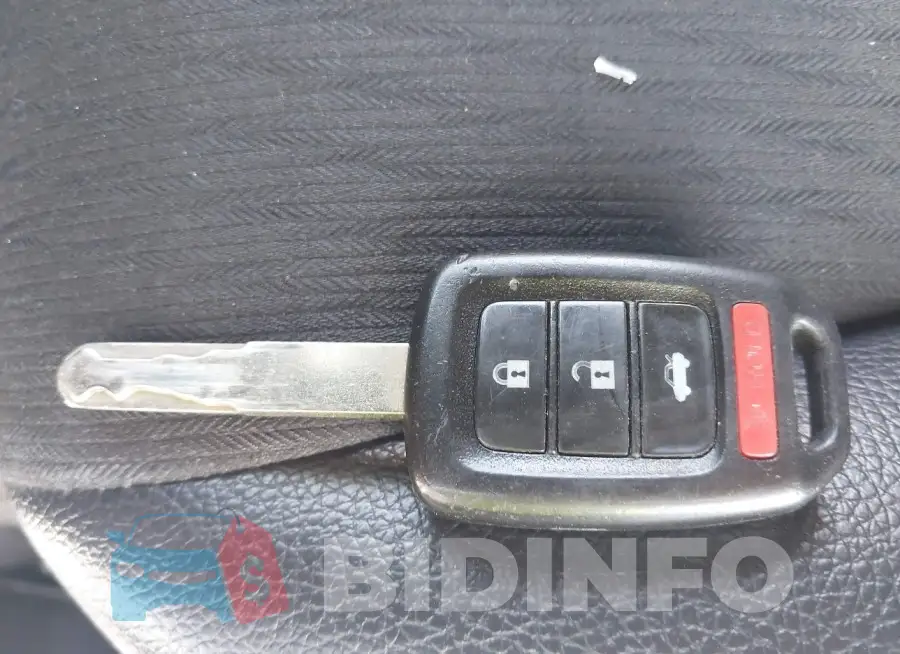 1HGCR2F53GA153057 Photo# 11