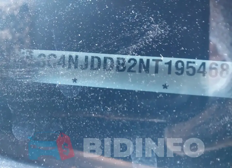 3C4NJDDB2NT195468 Photo# 17