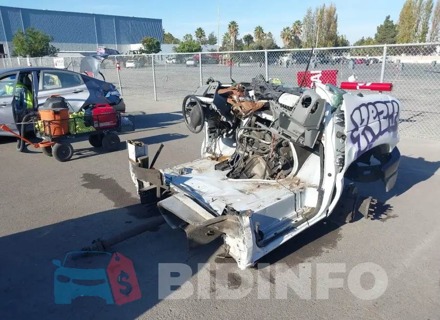 1FDWE3FL6FDA21933 Photo# 4