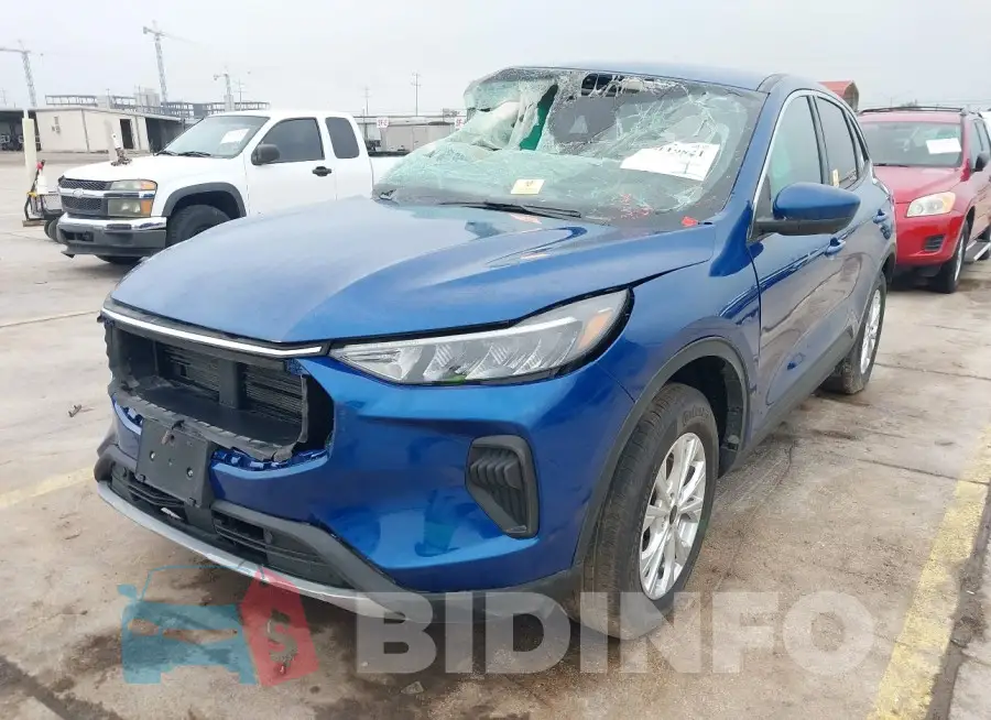 1FMCU9GN3PUA43625 Photo# 2