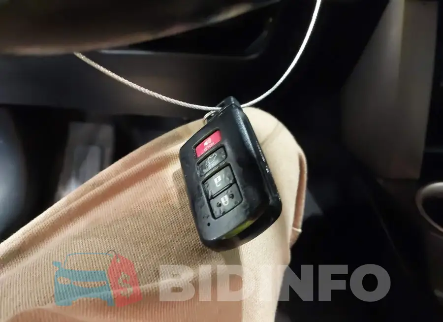 JTMDFREVXFD169002 Photo# 11