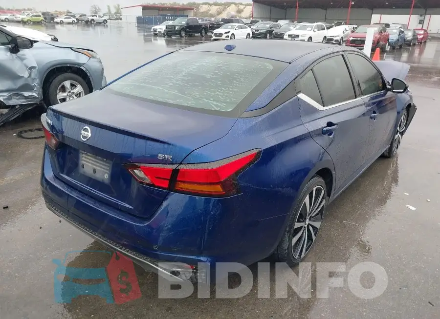 1N4BL4CV8KC133935 Photo# 4