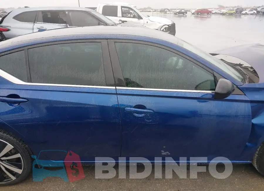 1N4BL4CV8KC133935 Photo# 14