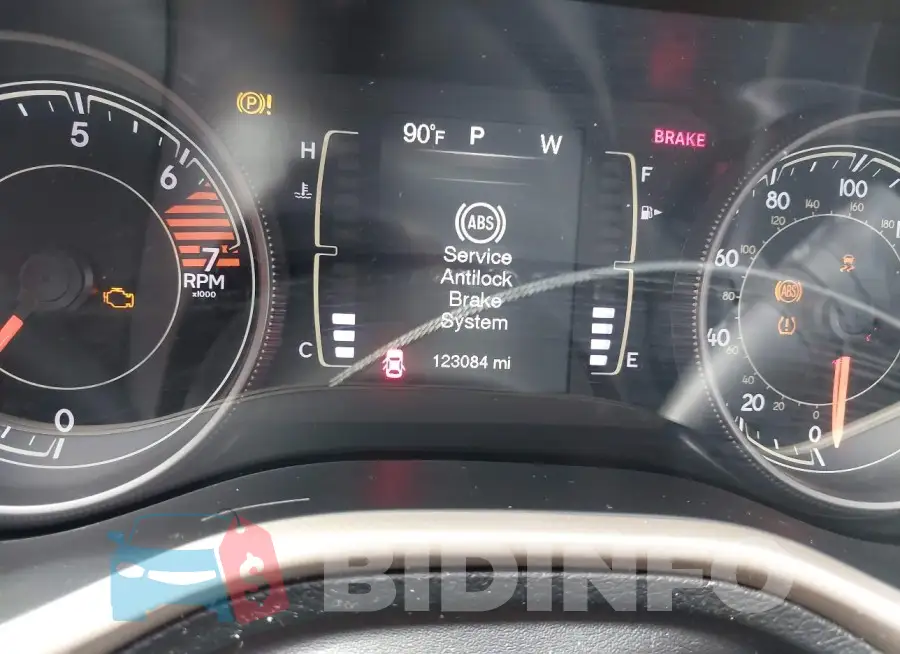 1C4PJLCB4JD573830 Photo# 7