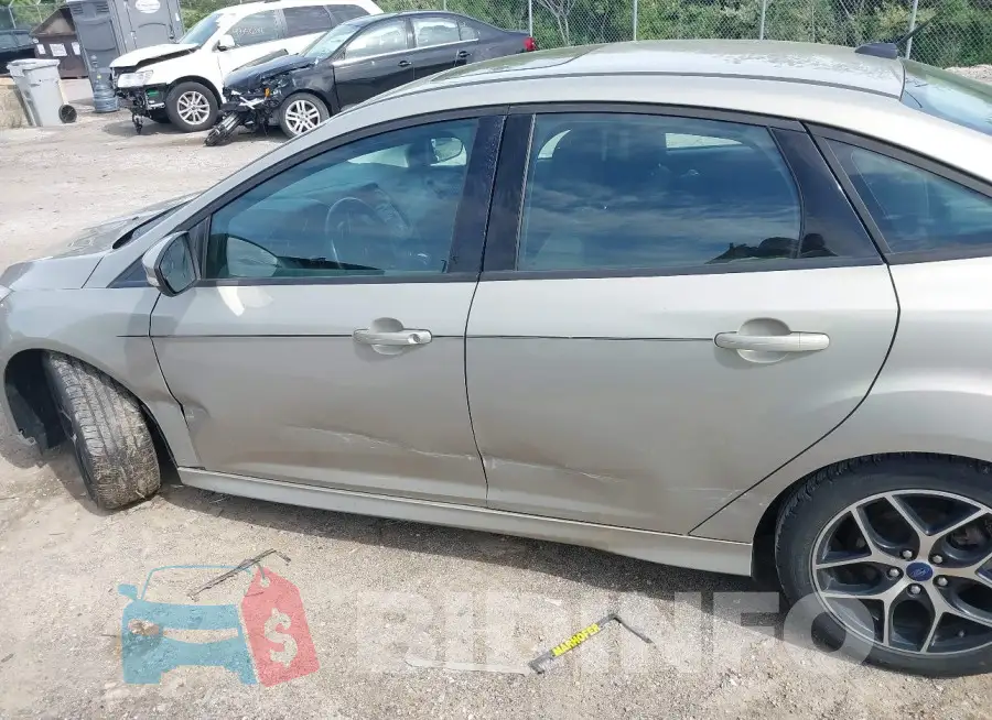 1FADP3F20GL212015 Photo# 6