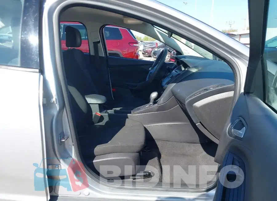 1FADP3F23FL261210 Photo# 5