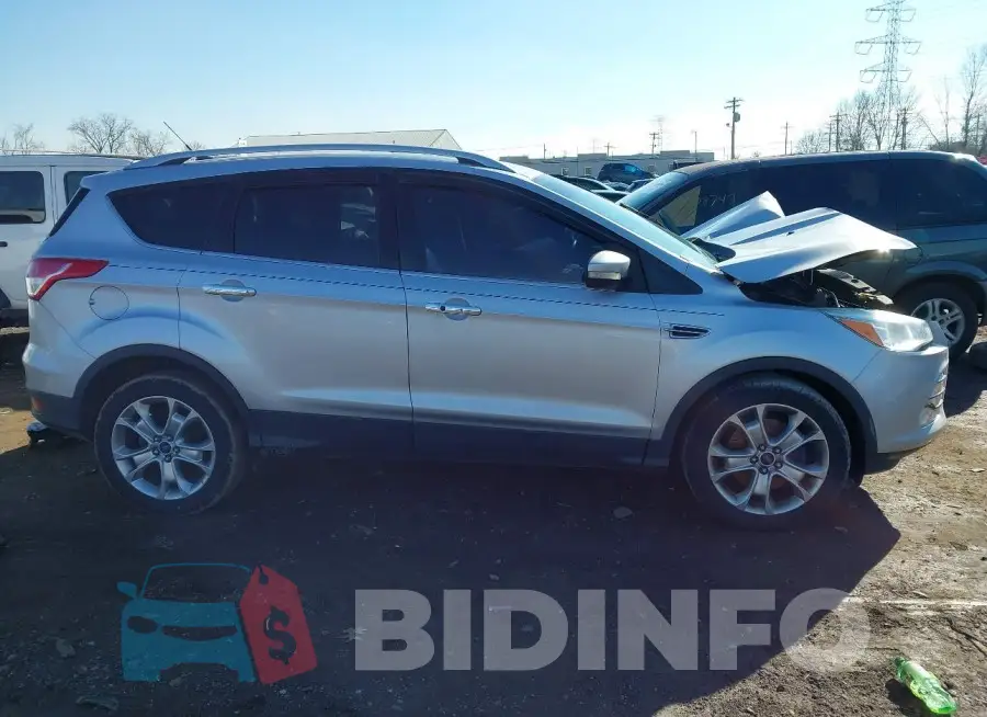1FMCU0J93FUC02844 Photo# 14
