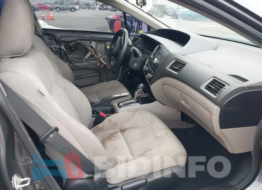 19XFB2F52FE704963 Photo# 5