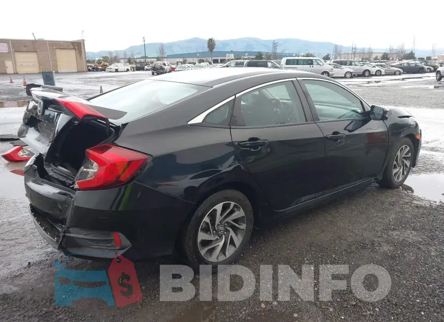 2HGFC2F70GH551151 Photo# 4