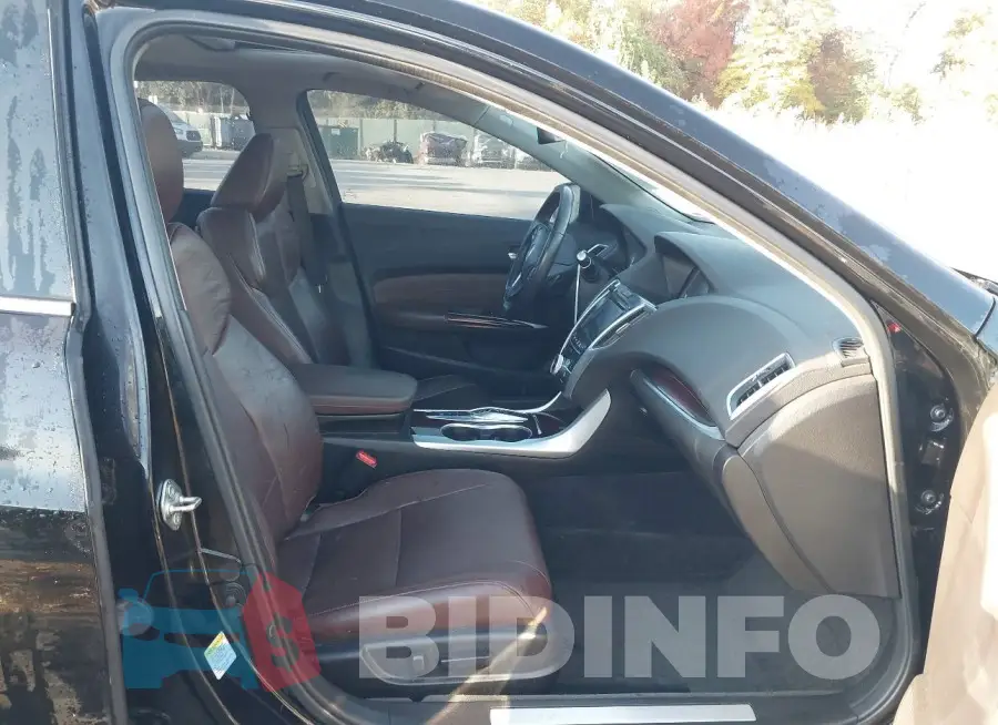 19UUB2F7XFA003293 Photo# 5