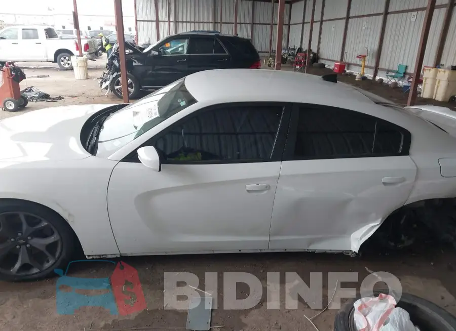 2C3CDXHG6KH512506 Photo# 14