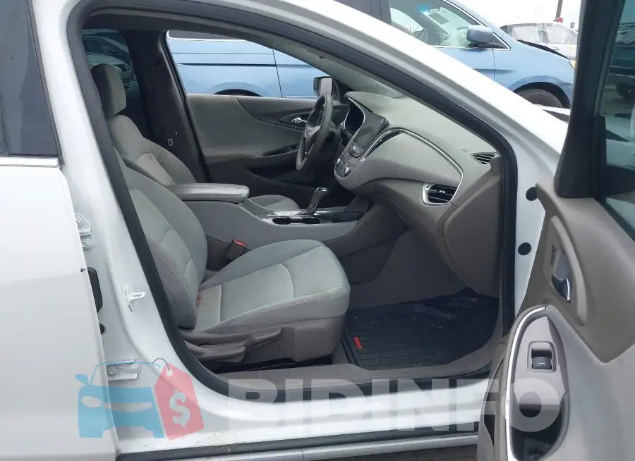 1G1ZD5ST5LF090918 Photo# 5