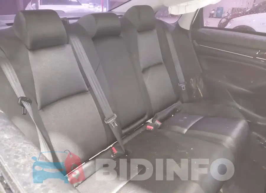 1HGCV1F17KA157740 Photo# 8