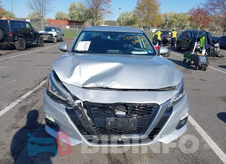 1N4BL4DV3LC182167 Photo# 12