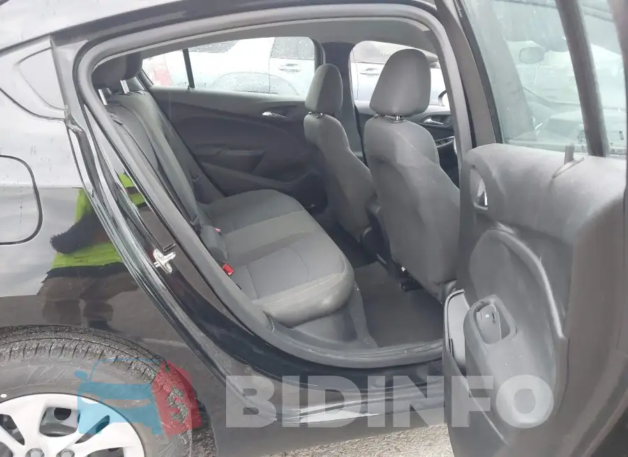 3G1BC6SM8KS585191 Photo# 8