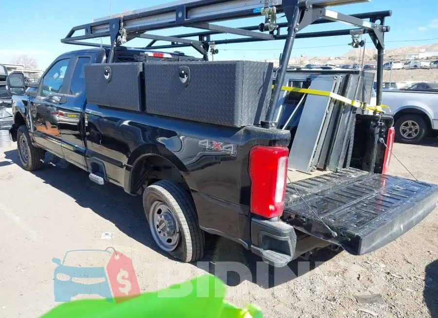 1FT7X2BA0PEC77885 Photo# 3