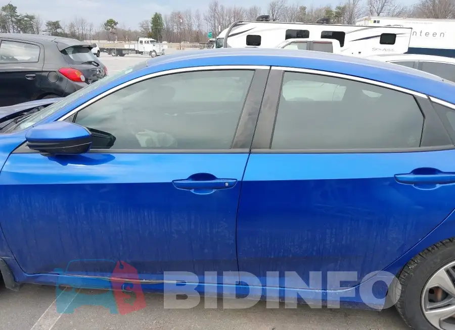 2HGFC2F66KH575874 Photo# 14