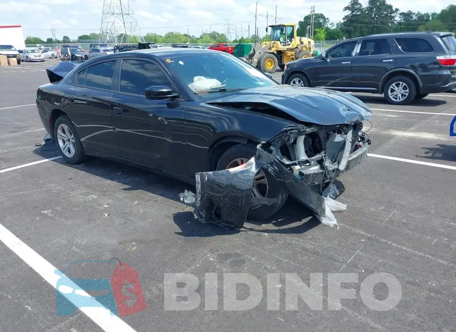 2C3CDXBG6FH731562 Photo# 1