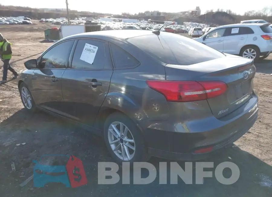 1FADP3F2XJL295508 Photo# 3