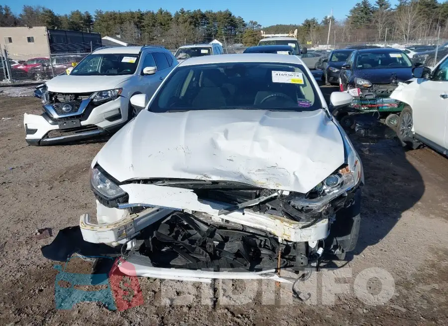 3FA6P0LU2KR222584 Photo# 12