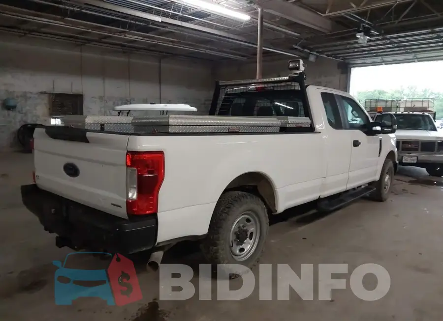 1FT7X2A60JEC48083 Photo# 4