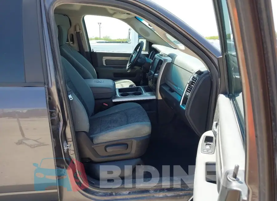 1C6RR6LT5GS209519 Photo# 5