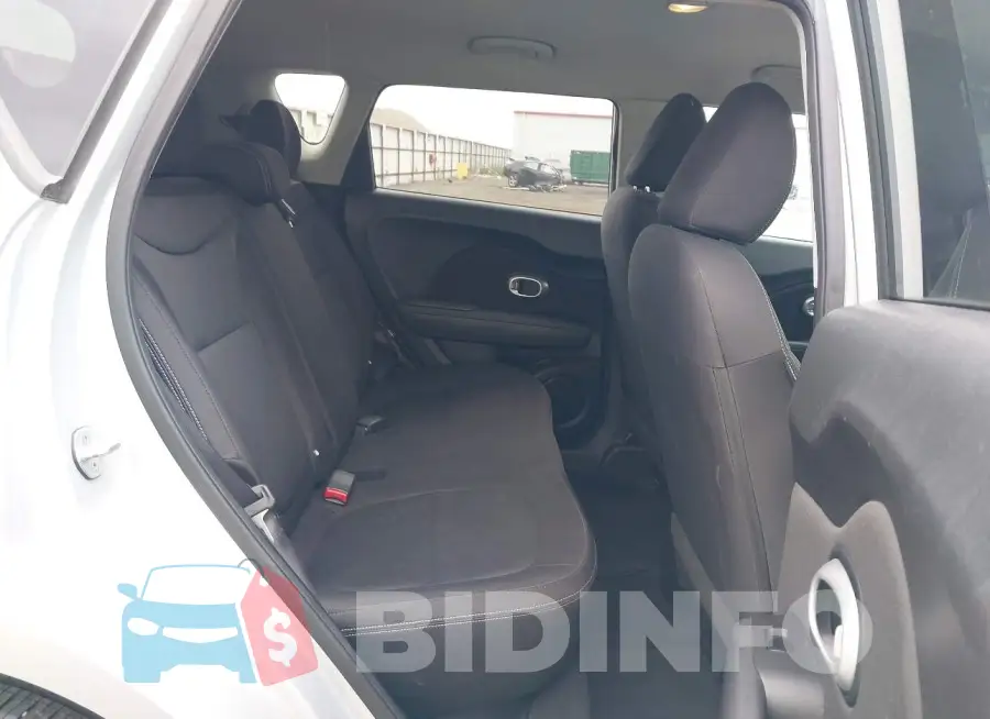KNDJN2A2XF7809894 Photo# 8