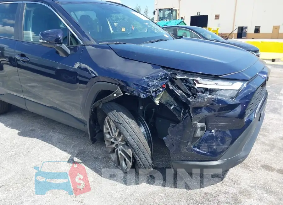 2T3A1RFV4RW411614 Photo# 6